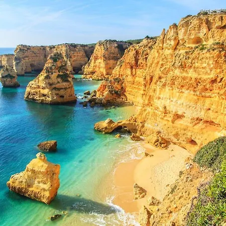 Villa Rose 5 Minutes Walk From The Center Of Carvoeiro And The Beach With Private Heated Pool And Ac
