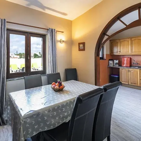Rose 5 Minutes Walk From The Center Of Carvoeiro And The Beach With Private Heated Pool And Ac Villa *