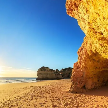 Rose 5 Minutes Walk From The Center Of Carvoeiro And The Beach With Private Heated Pool And Ac * Carvoeiro (Lagoa)